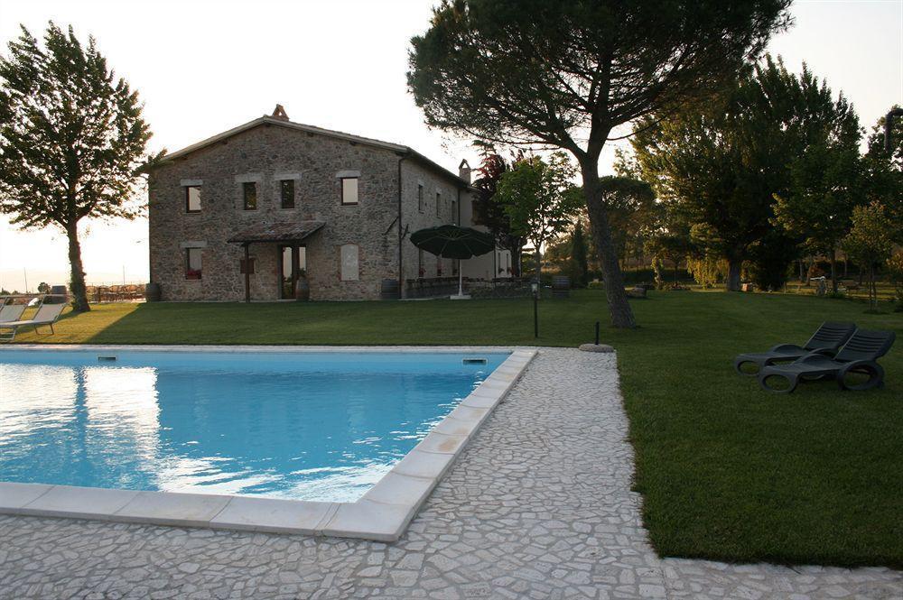 Entropia Ristorante Country House Todi Exterior photo